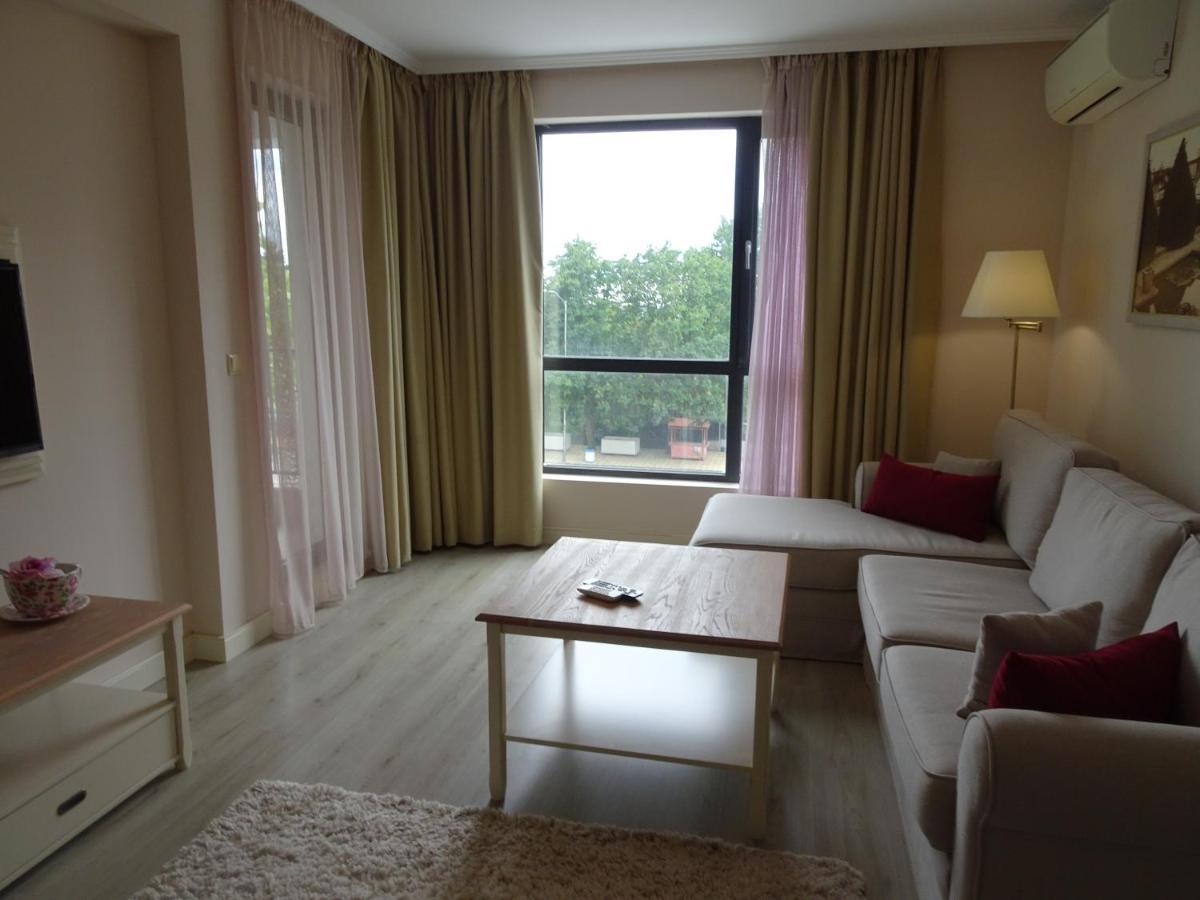 Private Apartments In White Rock Castle بالشيك المظهر الخارجي الصورة