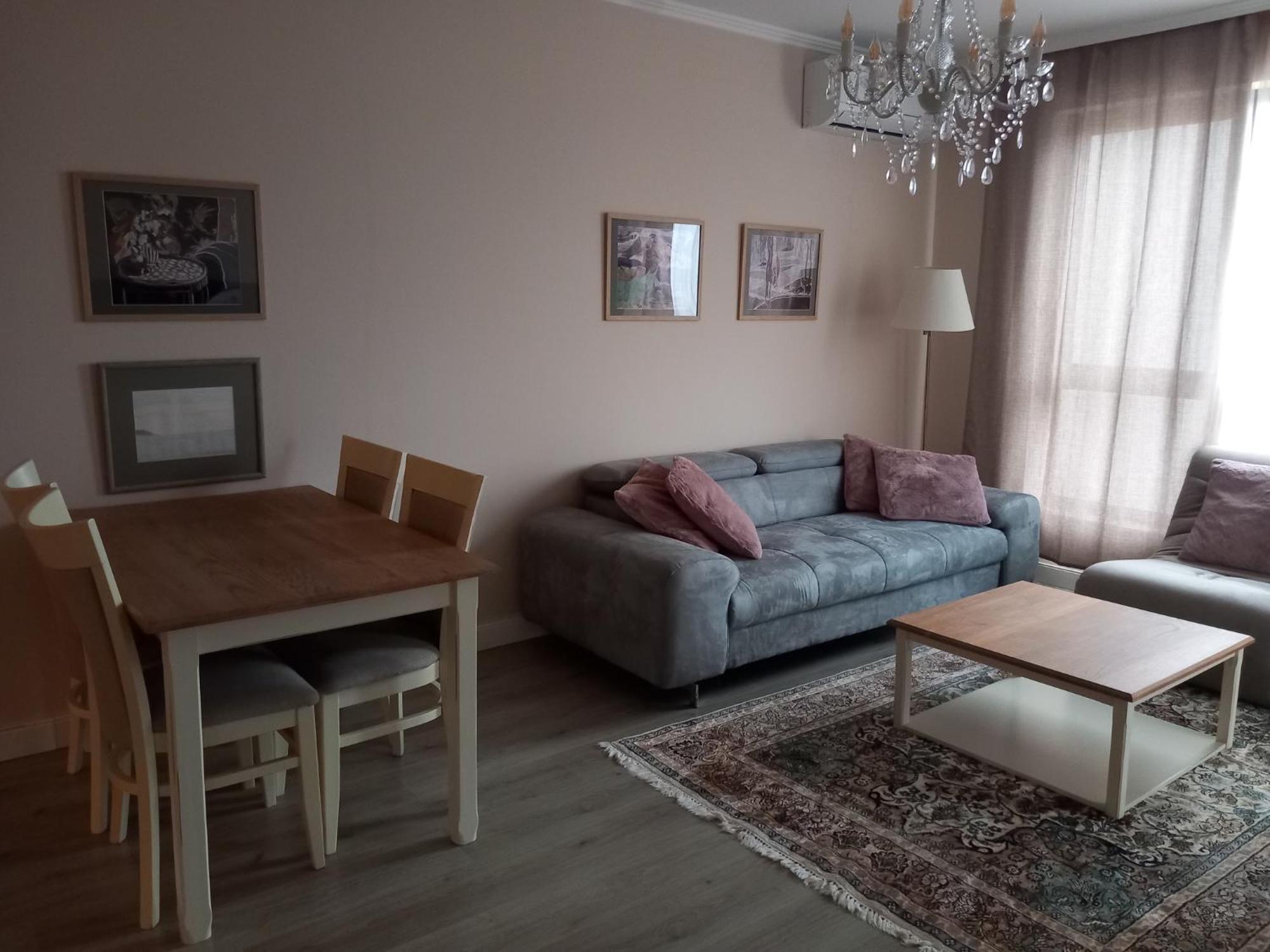 Private Apartments In White Rock Castle بالشيك المظهر الخارجي الصورة